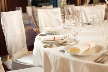 White wedding table set 