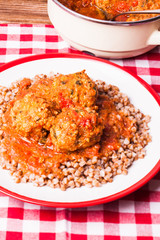 Buckwheat with meatballs
