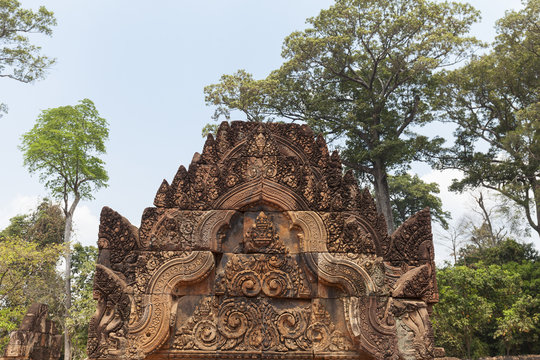 Banteay Srey hindu khmer temple in Angkor Wat, Cambodia. 
