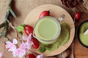 Matcha green tea and green tea powder.