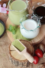 Matcha green tea and green tea powder.