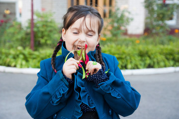 children grimaces