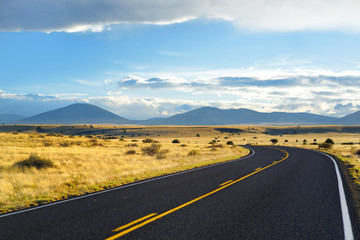 Fototapeta na wymiar Beautiful endless wavy road in Arizona desert