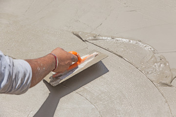 Betonieren, abspachteln,