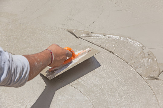 Betonieren, abspachteln,