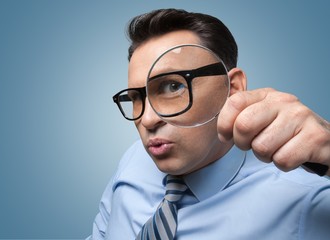 Magnifying Glass.