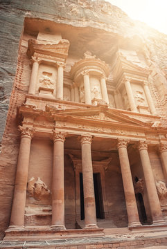 Al Khazneh - the treasury of Petra ancient city, Jordan