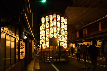 祇園祭 宵山の提灯　
Lanterns of Gion festival night