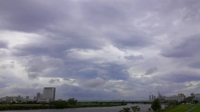 4K・流れる雨雲-4・タイムラプス_3-265