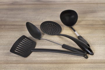 Set de accesorios para la cocina y cocinar cucharas