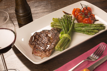 Grilled beef tenderloin with vegetables