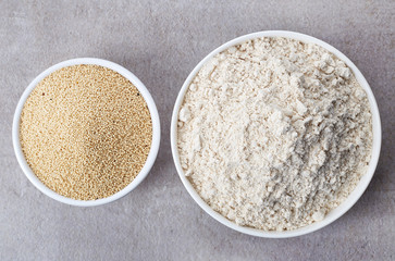 Amaranth seed flour and amaranth seeds