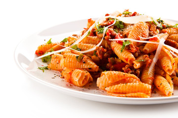 Pasta with meat, tomato sauce and vegetables 