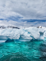 iceberg landscapes antarctica - obrazy, fototapety, plakaty