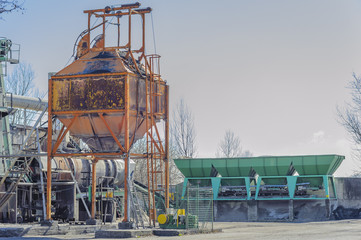 Gravel washing plant for the production of concrete.