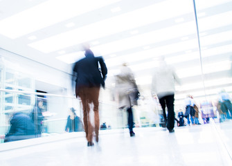 trade fair messe mit menschen