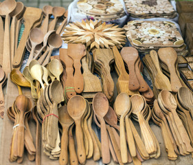 Handmade  wooden  utensils