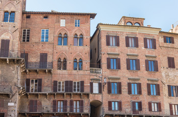 case nella città di siena, italia