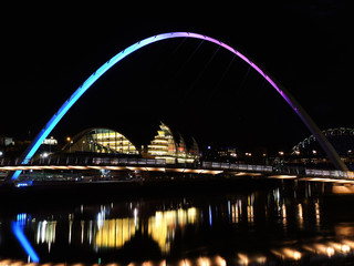 Naklejka premium Newcastle upon Tyne - Gateshead Millennium Bridge