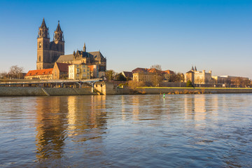 Magdeburger Dom und Elbe, Magdeburg