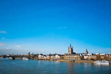 Obraz premium View on Cologne Cathedral and river Rhine, Germany