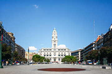 Fototapeta na wymiar PORTO,PORTUGAL - OCTOBER 20,2012 : Square in front of Porto City