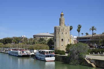 Fototapeta premium Torre del Oro am Guadalquivir, Sevilla