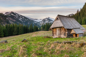 Fototapeta na wymiar morning with wooden hut in Tatra mountains, Poland