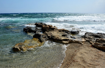 Big and strong waves of the sea