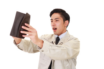 財布を持つ労働者