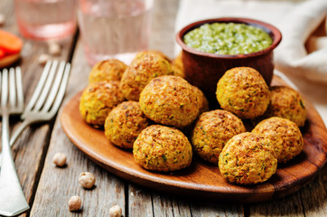 chickpeas carrots cilantro bites with pesto sauce