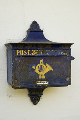 old blue mailbox with post horn