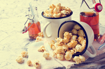 Homemade caramel popcorn