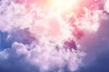słońce i chmura tła w pastelowych kolorach - 110656211