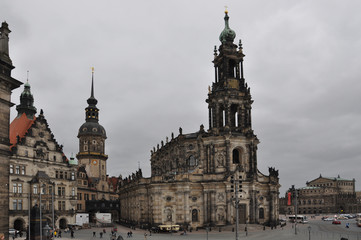 Fototapeta na wymiar Dresden's Old Town in cloudy weather.