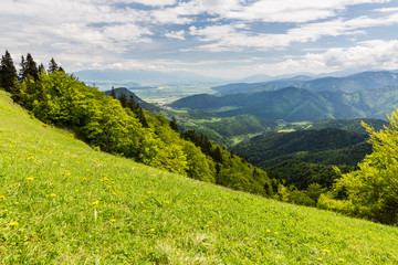 Obraz premium Nature along the cycling way from Malino Brdo to Revuce in Slova