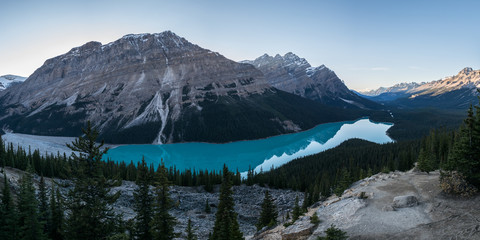 Obraz premium Peyto Lake Dusk