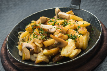 fried potatoes