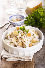 Chicken salad with croutons