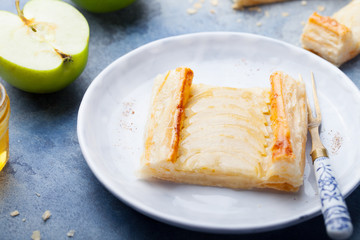 Apple tart, puff pastry strips, vanilla custard 