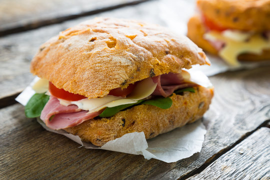 Ciabatta sandwich with ham and cheese