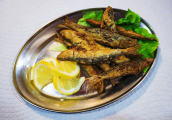 Frittierte Sardinen