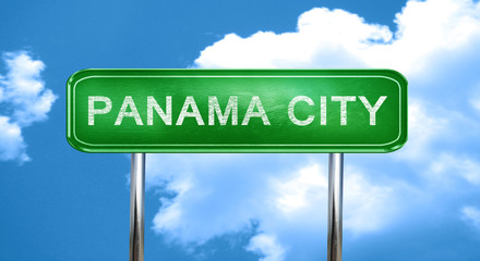 Obraz premium panama city vintage green road sign with highlights