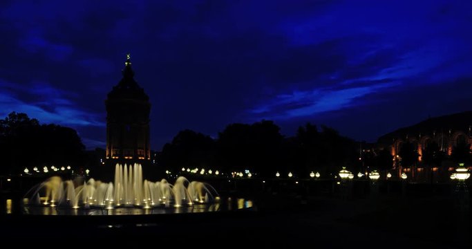 Mannheim - Wasserturm mit Wasserspielen - Time Lapse, Zeitraffer nach Sonnenuntergang