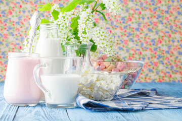 Colorful marshmallows in a glass jar