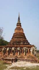 Fototapeta premium temple in sukhothai national park