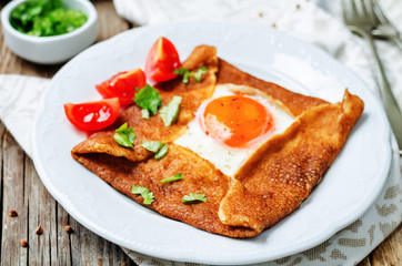 Buckwheat crepes with cheese and egg