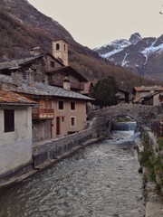 Il Varaita a chianale, tipica veduta alpina