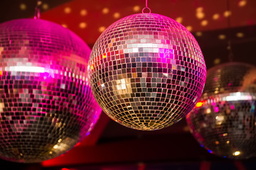 Obraz premium Disco ball in a nightclub