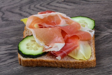 Prosciutto sandwich